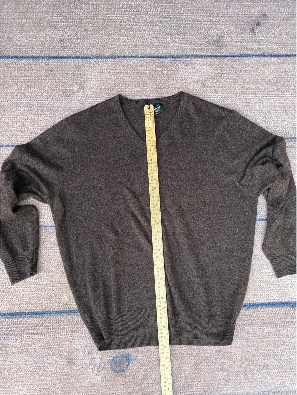 Joss A. Bank chocolate brown cashmere vneck minimalist preppy pullover sweater